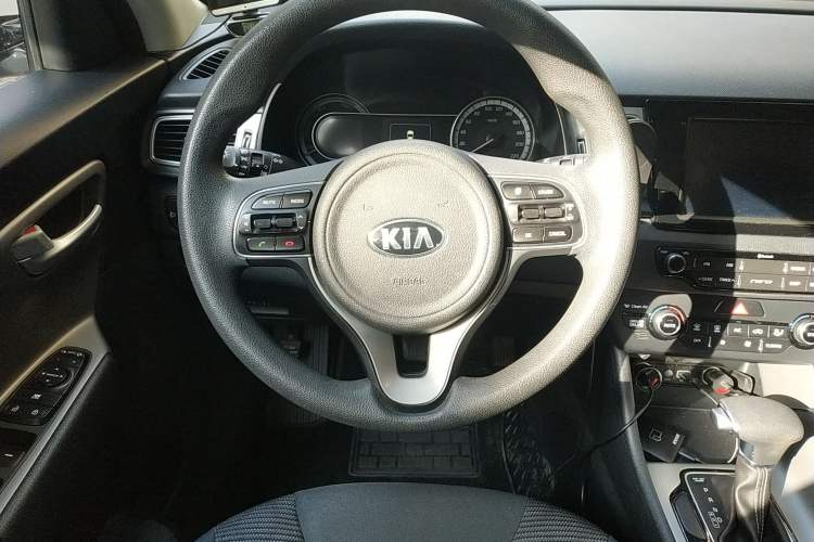Used Kia Niro 2017 1.6L Standard Edition Steering Wheel