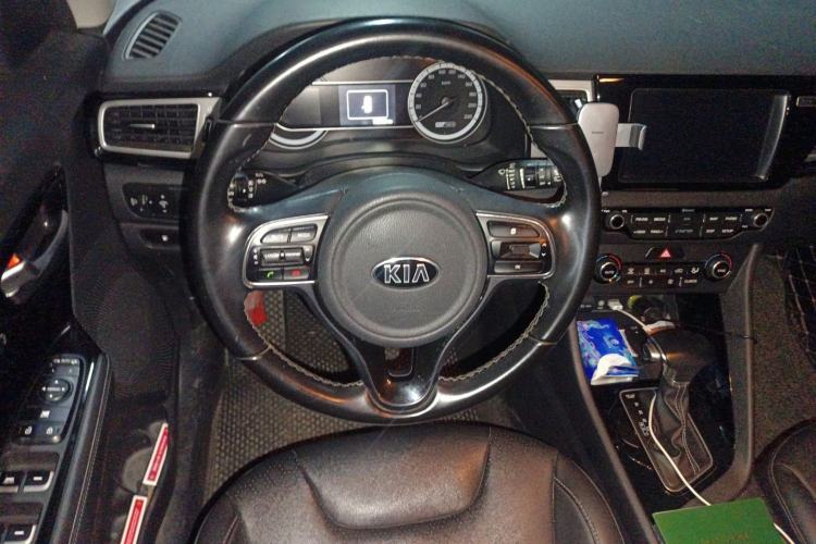 Used Kia Niro 2017 1.6L Luxury Edition Steering Wheel