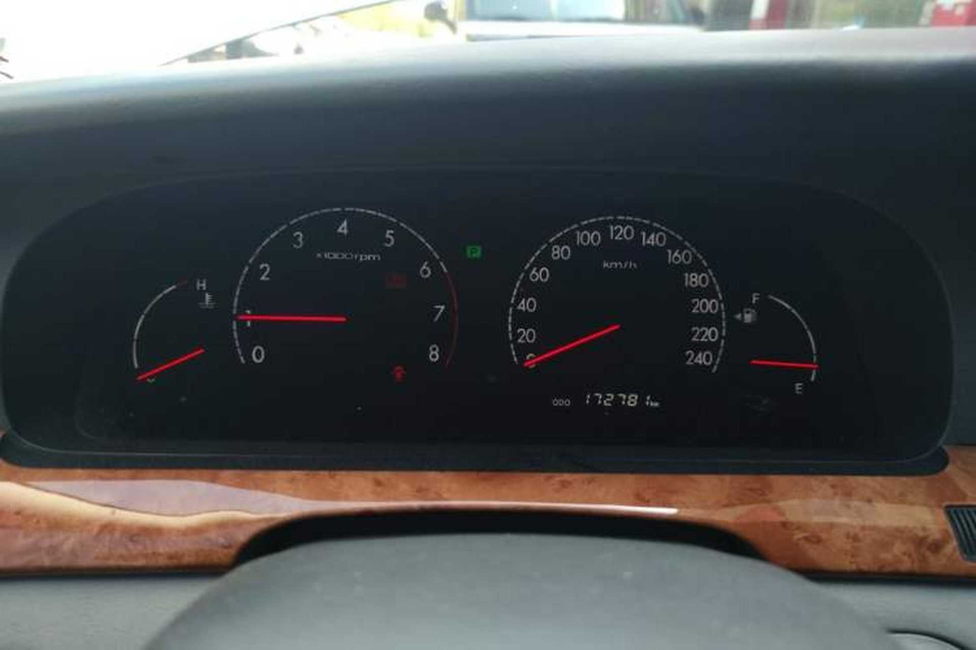 Used Kia Opirus 2004 3.5 V6 Instrument Cluster