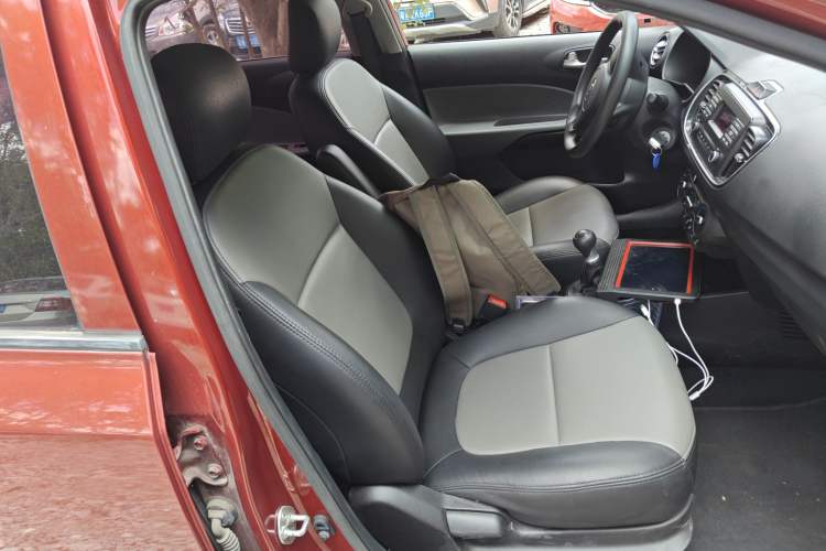 Used Kia Pegas 2017 1.4L Manual Fashion Edition Smart Right Front Seat