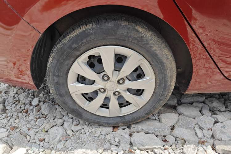 Used Kia Pegas 2017 1.4L Manual Fashion Edition Smart Right Rear Wheel Hub