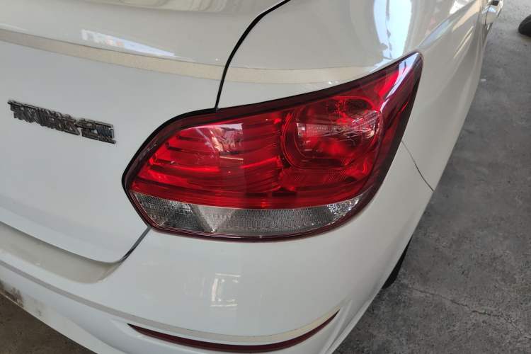 Used Kia Pegas 2020 Revised Version 1.4L Automatic Comfortable with Sunroof Right Rear Taillight