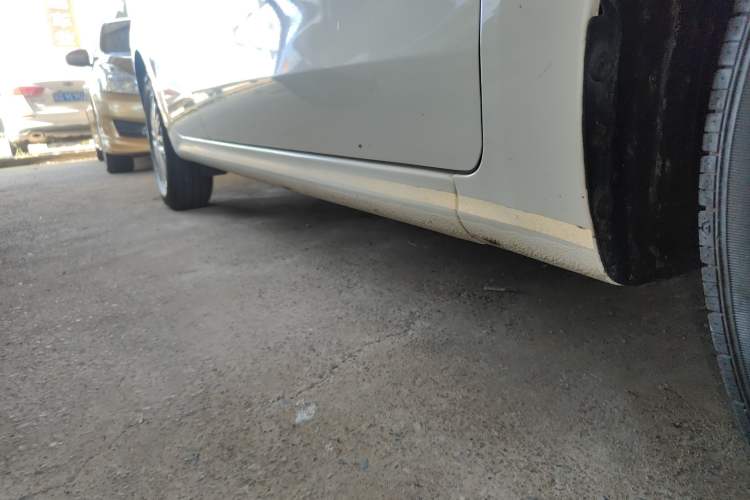 Used Kia Pegas 2020 Revised Version 1.4L Automatic Comfortable with Sunroof Right Side Sill