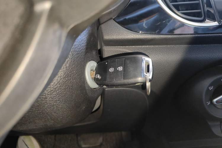 Used Kia Pegas 2020 Revised Version 1.4L Automatic Comfortable with Sunroof Vehicle Key