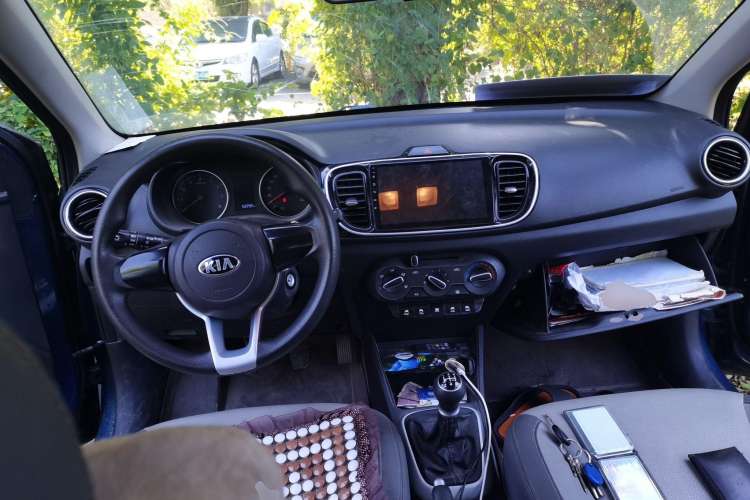 Used Kia Pegas 2017 1.4L Manual Value Edition Center Console