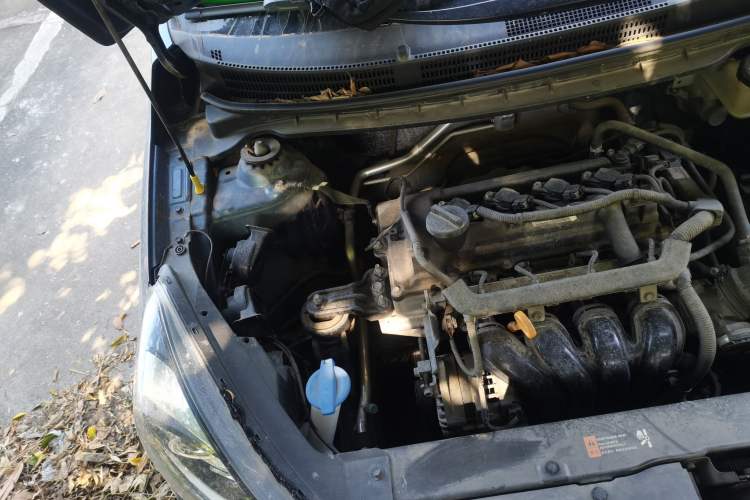 Used Kia Pegas 2017 1.4L Manual Value Edition Engine Bay Right