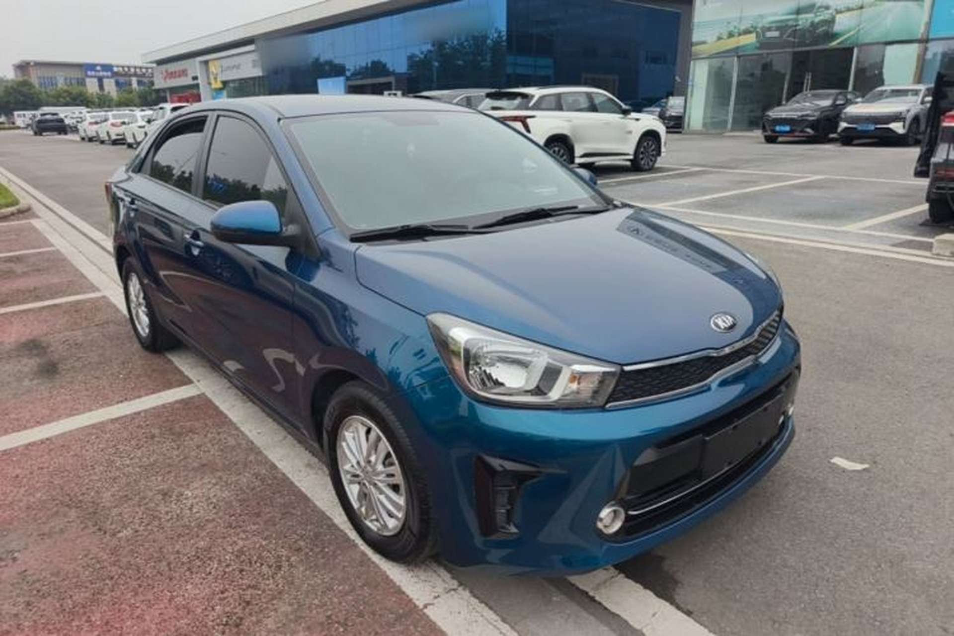 Used Kia Pegas 2017 1.4L Manual Value Edition Front Right 45 Deg