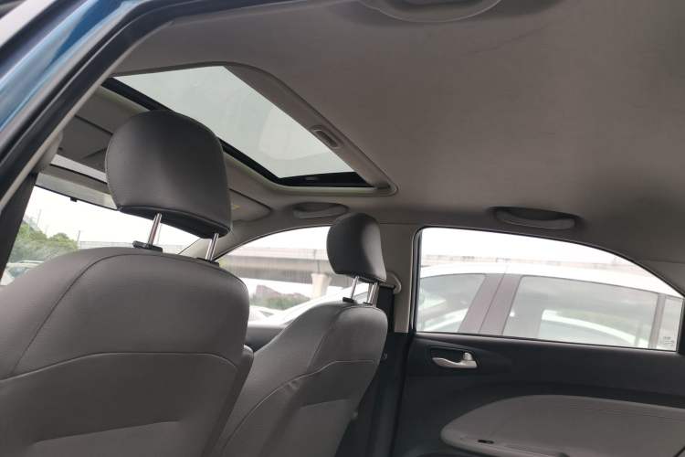 Used Kia Pegas 2017 1.4L Manual Value Edition Headliner