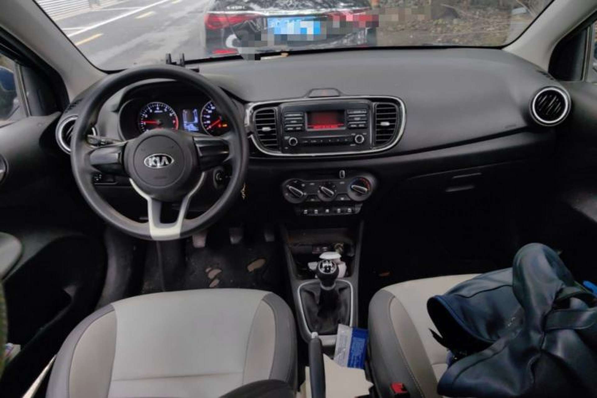 Used Kia Pegas 2017 1.4L Manual Value Edition Interior 2