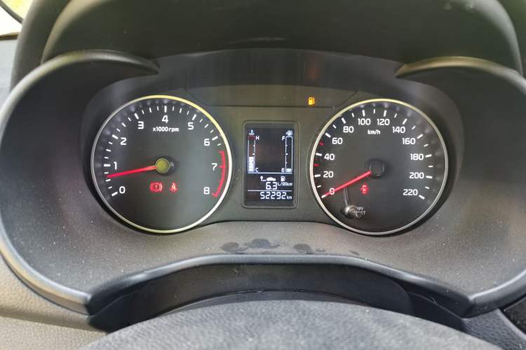 Used Kia Pegas 2017 1.4L Manual Value Edition Odometer Close Up