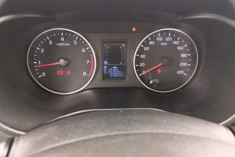 Used Kia Pegas 2017 1.4L Manual Value Edition Odometer Close Up