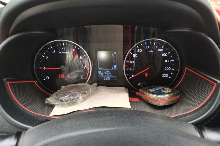 Used Kia Pegas 2017 1.4L Manual Value Edition Odometer Close Up
