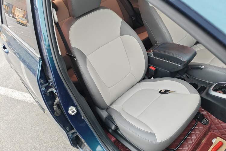 Used Kia Pegas 2017 1.4L Automatic Value Edition Right Front Seat