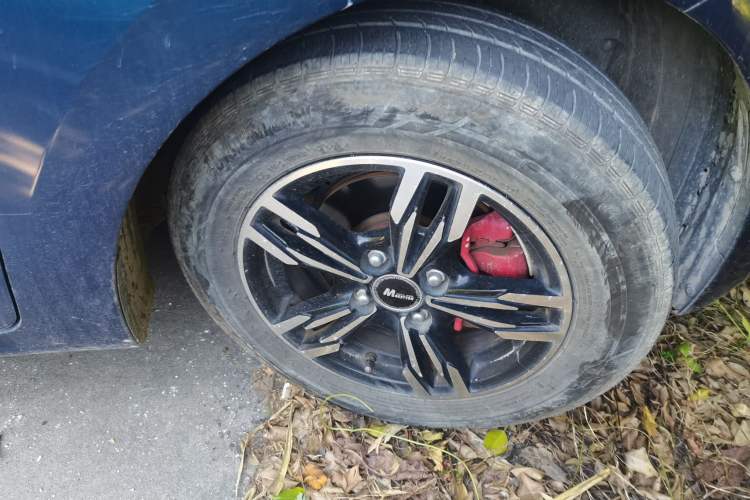 Used Kia Pegas 2017 1.4L Manual Value Edition Right Front Wheel Hub