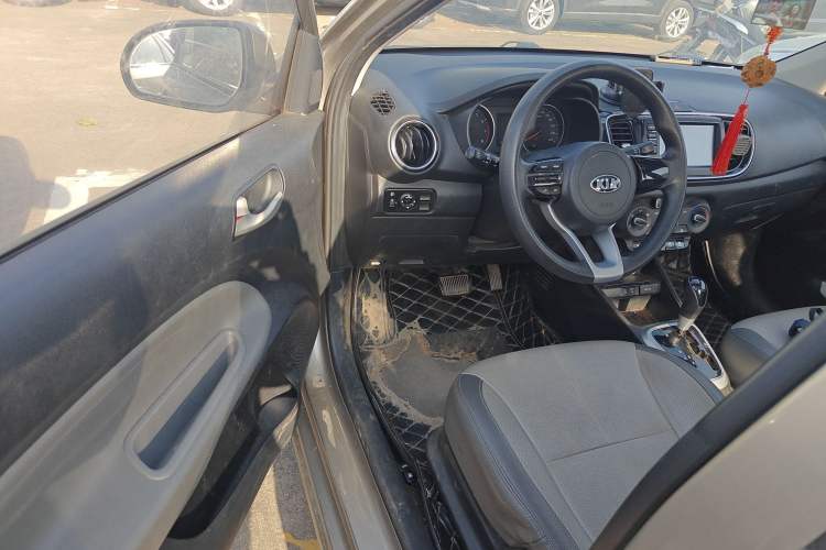 Used Kia Pegas 2017 1.4L Automatic Value Edition Driver Seat