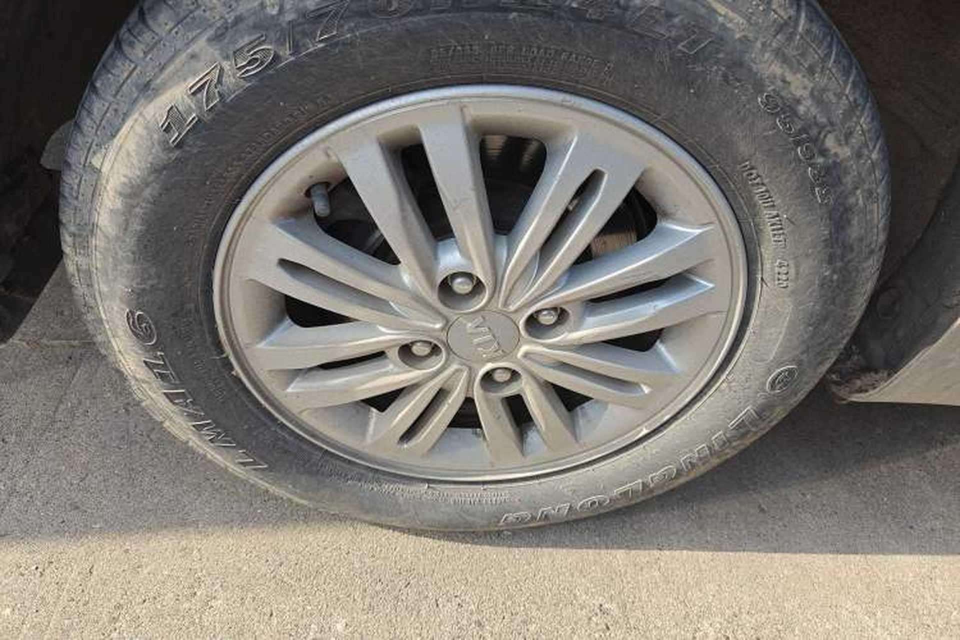 Used Kia Pegas 2017 1.4L Automatic Value Edition Right Rear Wheel Hub