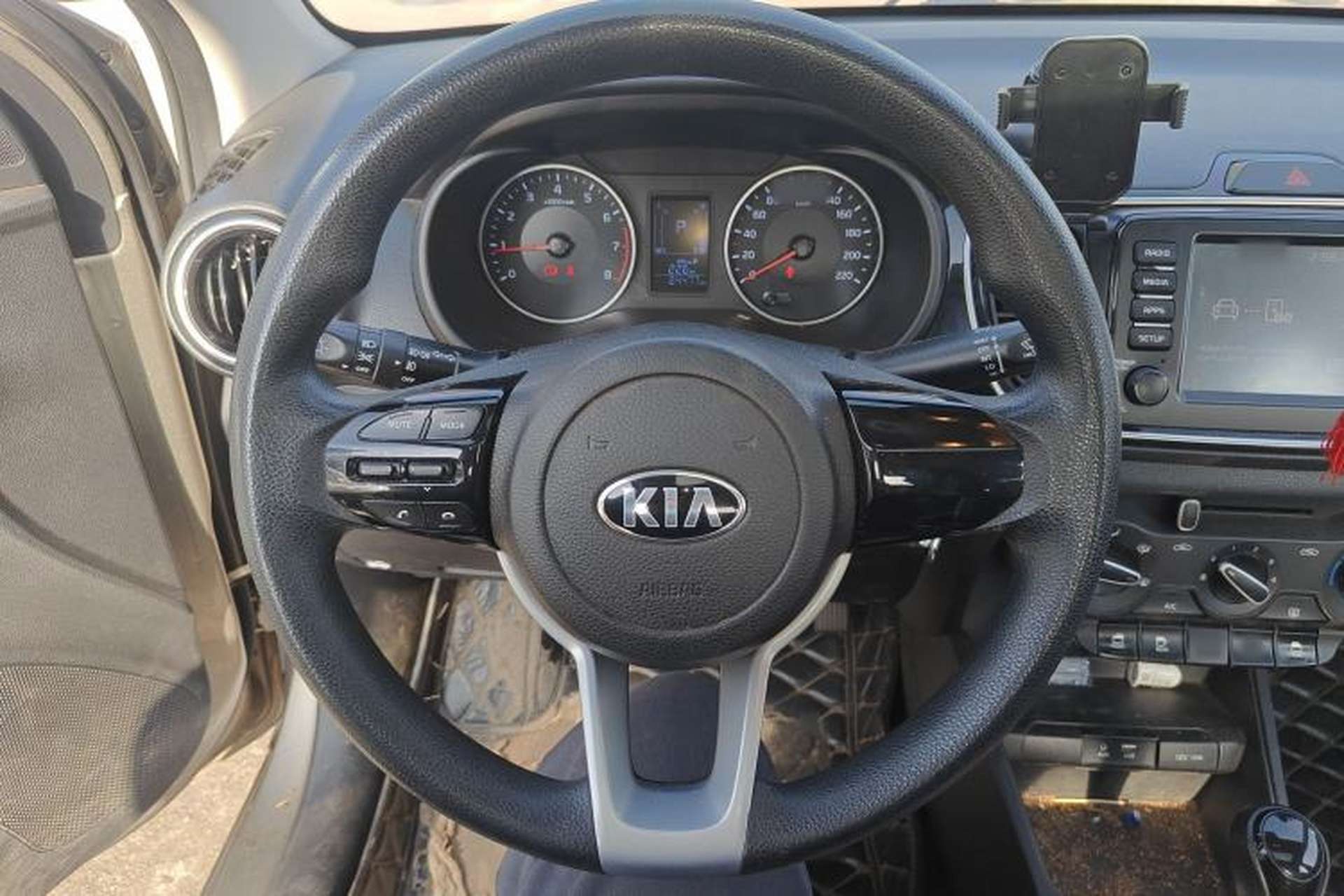 Used Kia Pegas 2017 1.4L Automatic Value Edition Steering Wheel