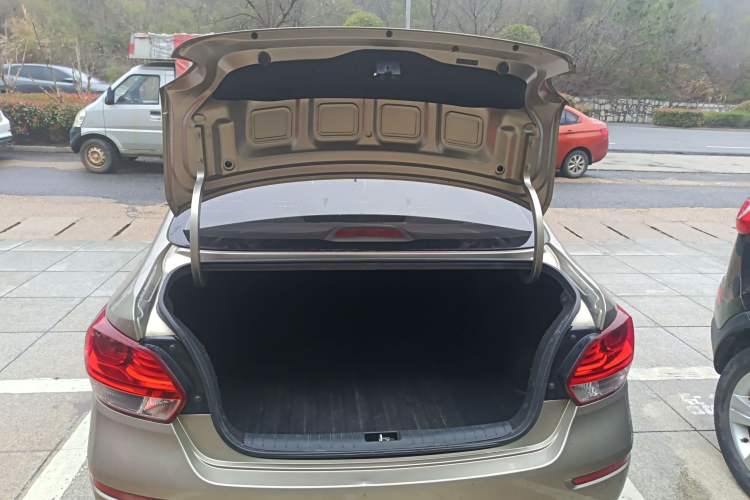 Used Kia Pegas 2017 1.4L Automatic Value Edition Trunk