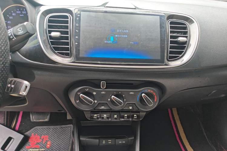 Used Kia Pegas 2017 1.4L Automatic Value Edition Audio And AC Panel