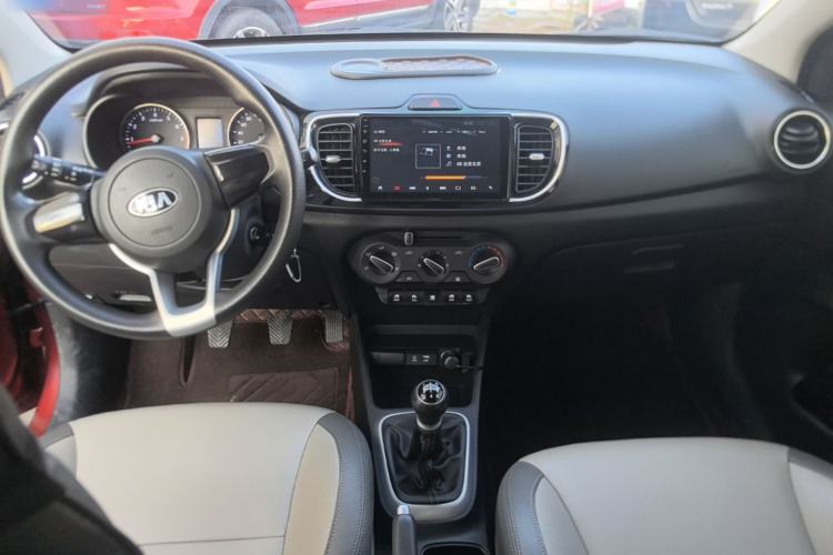 Used Kia Pegas 2017 1.4L Manual Value Edition Center Console