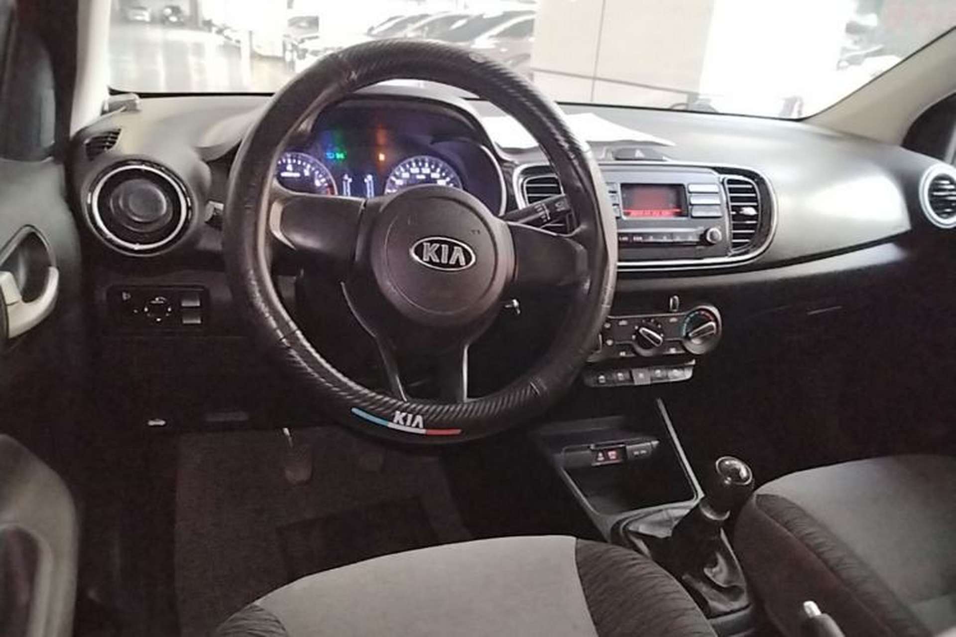 Used Kia Pegas 2017 1.4L Manual Fashion Edition Smart Center Console