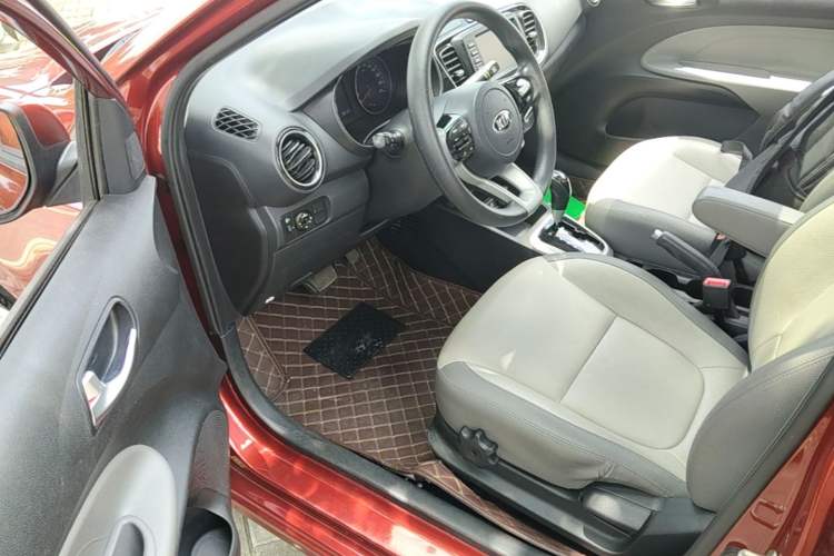 Used Kia Pegas 2017 1.4L Automatic Deluxe Edition Driver Seat