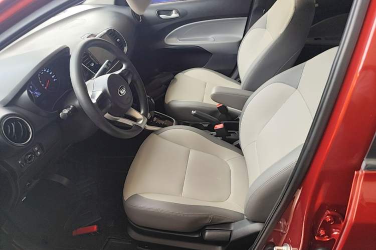 Used Kia Pegas 2017 1.4L Automatic Value Edition Left Front Seat