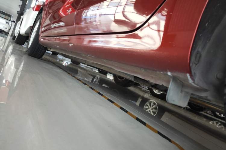 Used Kia Pegas 2017 1.4L Automatic Deluxe Edition Left Side Sill