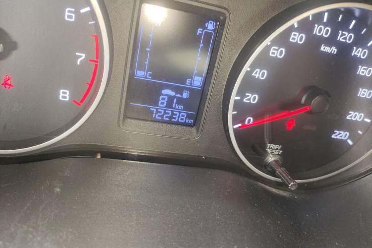 Used Kia Pegas 2017 1.4L Manual Fashion Edition Smart Odometer Close Up