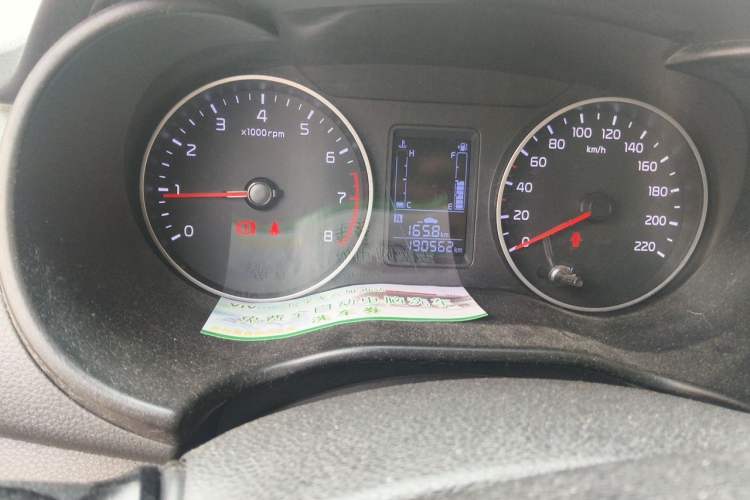 Used Kia Pegas 2017 1.4L Manual Fashion Edition Smart Odometer Close Up