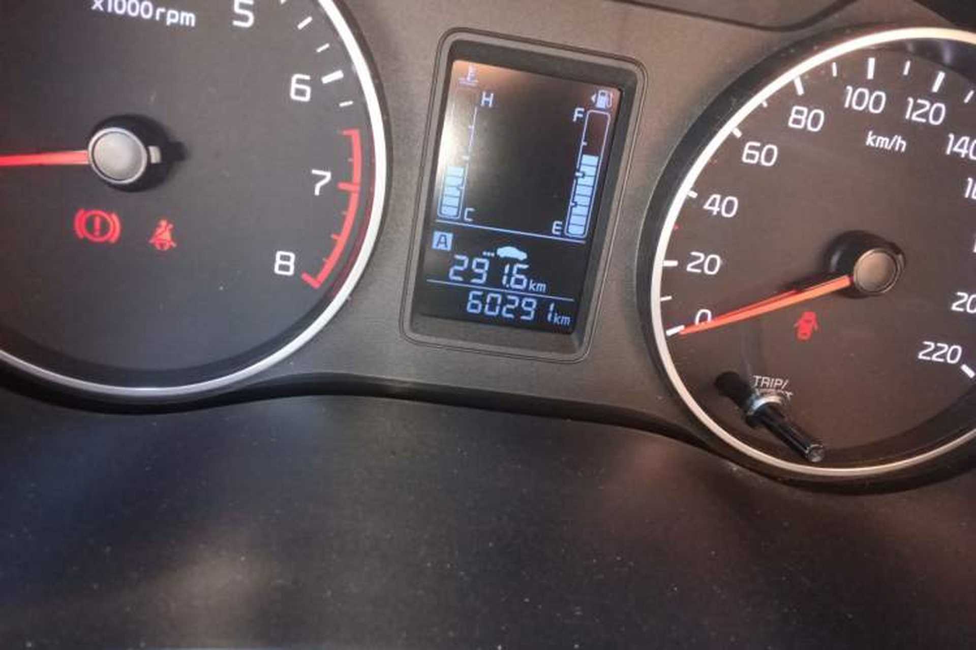 Used Kia Pegas 2017 1.4L Manual Value Edition Odometer Close Up