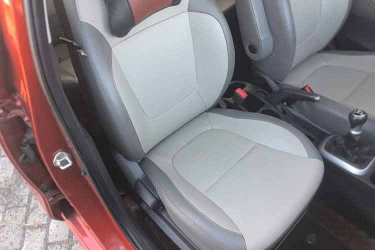 Used Kia Pegas 2017 1.4L Manual Value Edition Right Front Seat