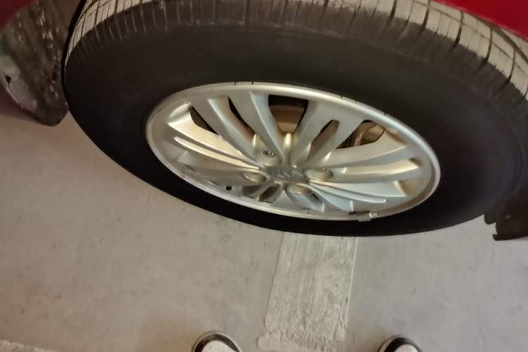 Used Kia Pegas 2017 1.4L Automatic Value Edition Right Front Wheel Hub