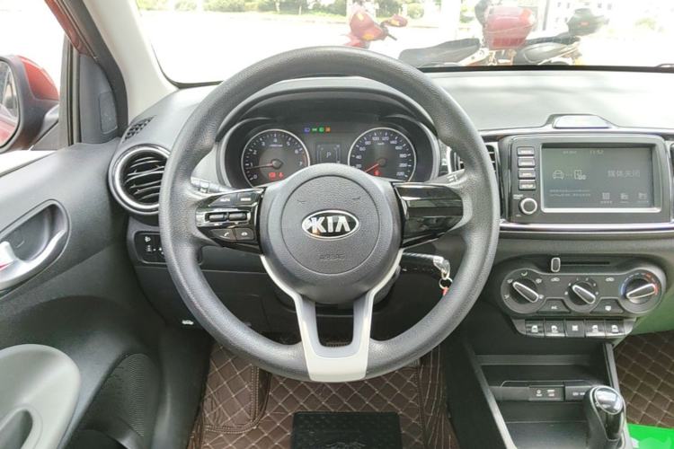 Used Kia Pegas 2017 1.4L Automatic Deluxe Edition Steering Wheel