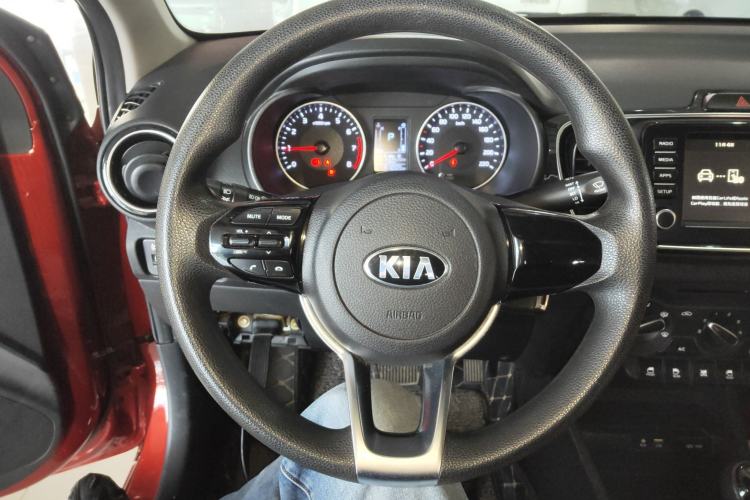 Used Kia Pegas 2017 1.4L Automatic Deluxe Edition Steering Wheel
