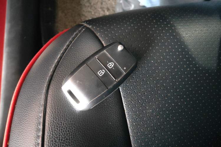 Used Kia Pegas 2017 1.4L Automatic Deluxe Edition Vehicle Key