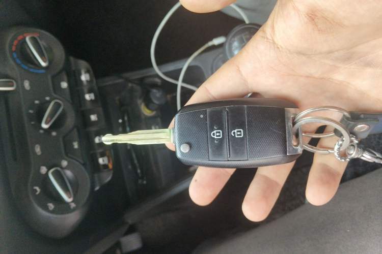 Used Kia Pegas 2017 1.4L Manual Fashion Edition Smart Vehicle Key