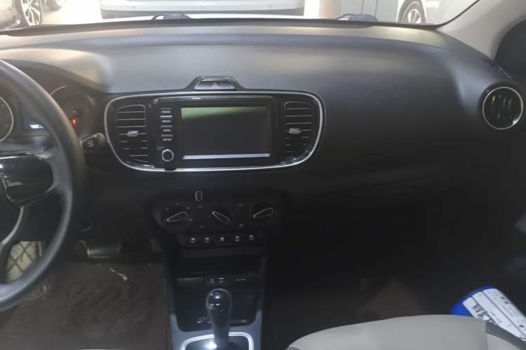 Used Kia Pegas 2017 1.4L Automatic Value Edition Audio And AC Panel