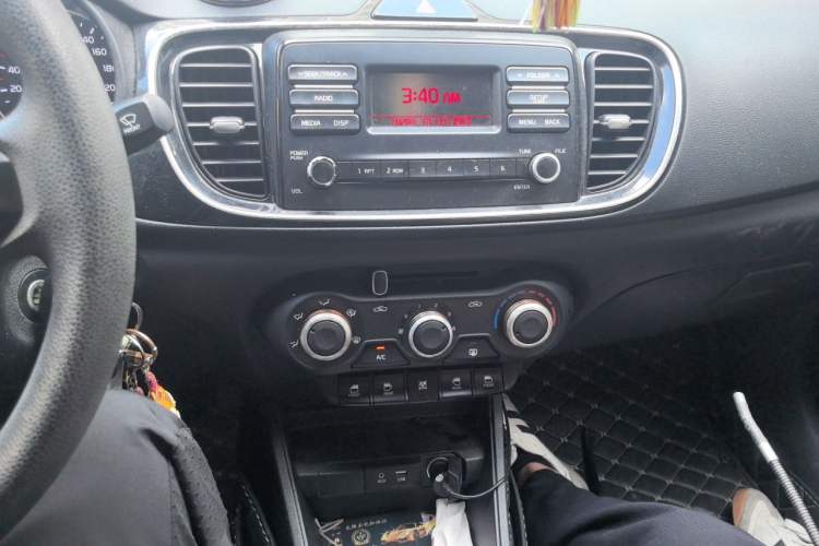 Used Kia Pegas 2017 1.4L Manual Value Edition Audio And AC Panel