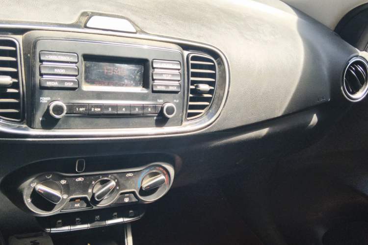 Used Kia Pegas 2017 1.4L Manual Fashion Edition Smart Audio And AC Panel