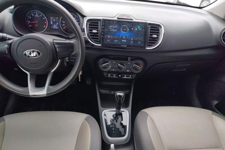 Used Kia Pegas 2017 1.4L Automatic Value Edition Audio And AC Panel