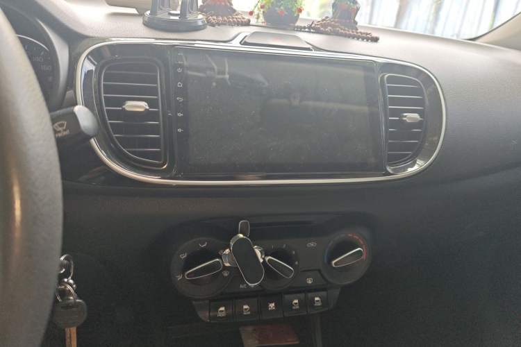 Used Kia Pegas 2017 1.4L Manual Value Edition Audio And AC Panel