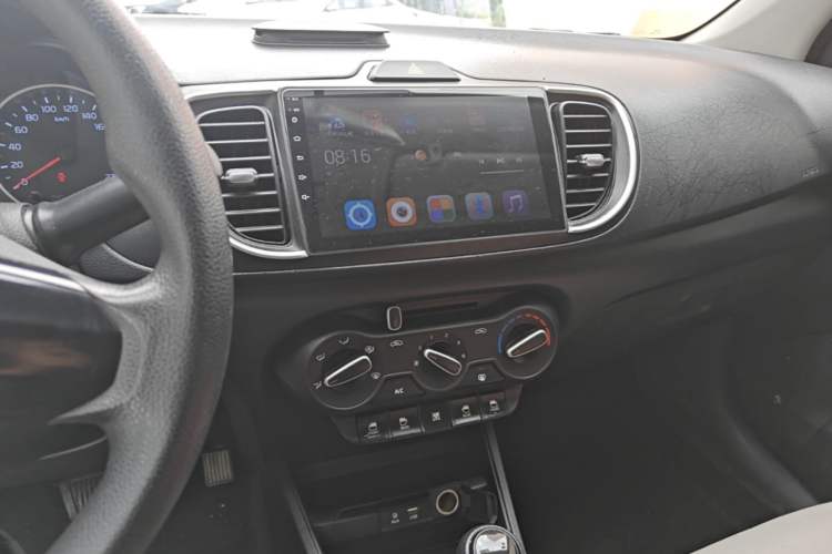 Used Kia Pegas 2017 1.4L Automatic Value Edition Audio And AC Panel