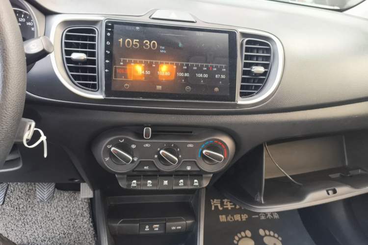 Used Kia Pegas 2017 1.4L Manual Value Edition Audio And AC Panel