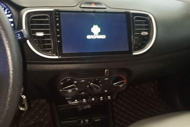 Used Kia Pegas 2017 1.4L Automatic Value Edition Audio And AC Panel