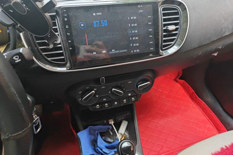 Used Kia Pegas 2017 1.4L Automatic Value Edition Audio And AC Panel