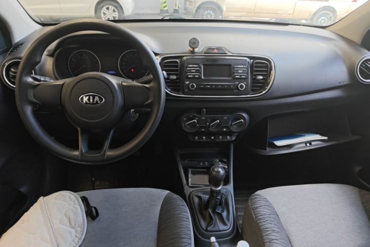 Used Kia Pegas 2017 1.4L Manual Fashion Edition Smart Center Console