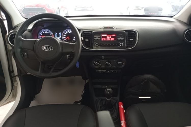 Used Kia Pegas 2017 1.4L Manual Fashion Edition Smart Center Console