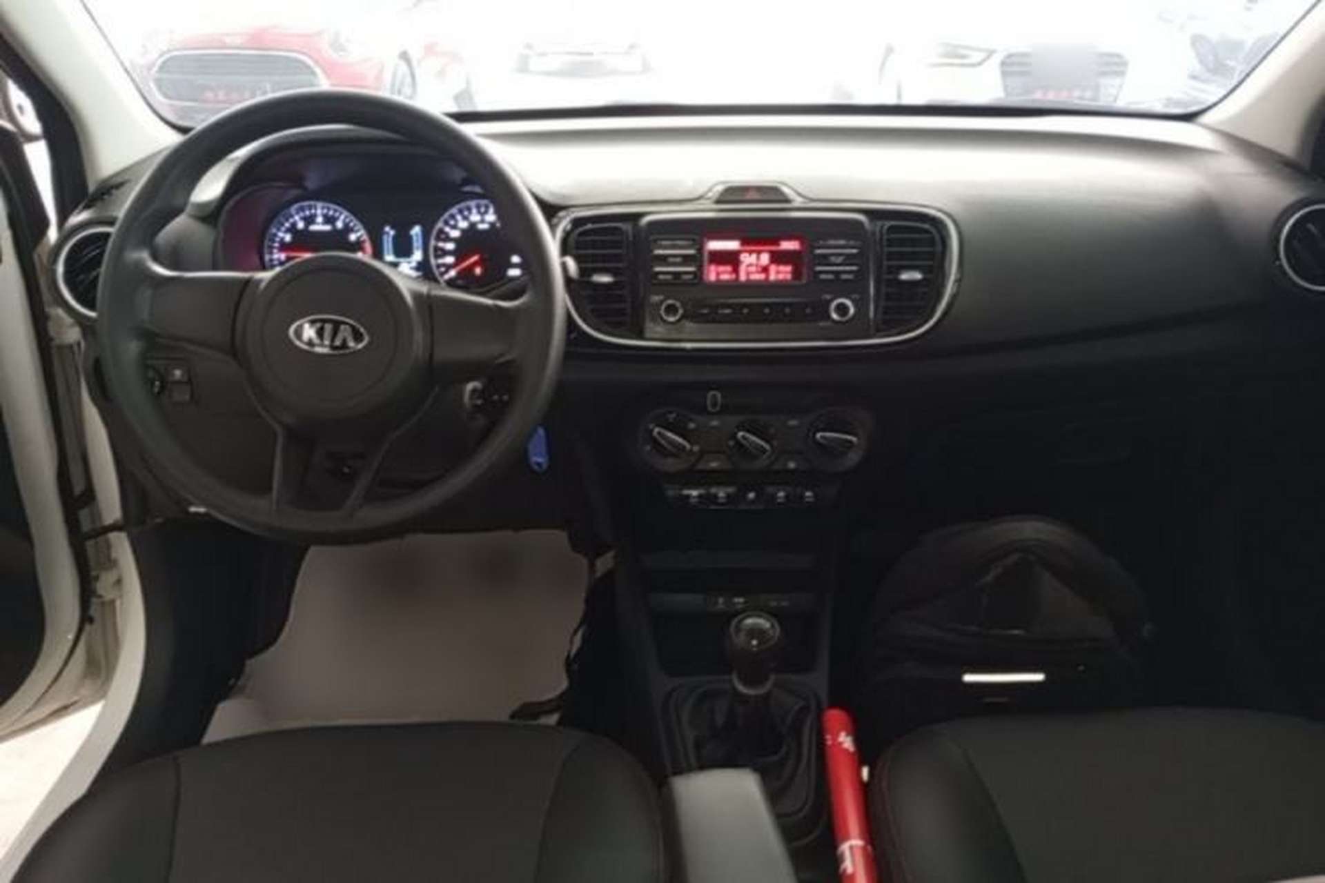 Used Kia Pegas 2017 1.4L Manual Fashion Edition Smart Center Console