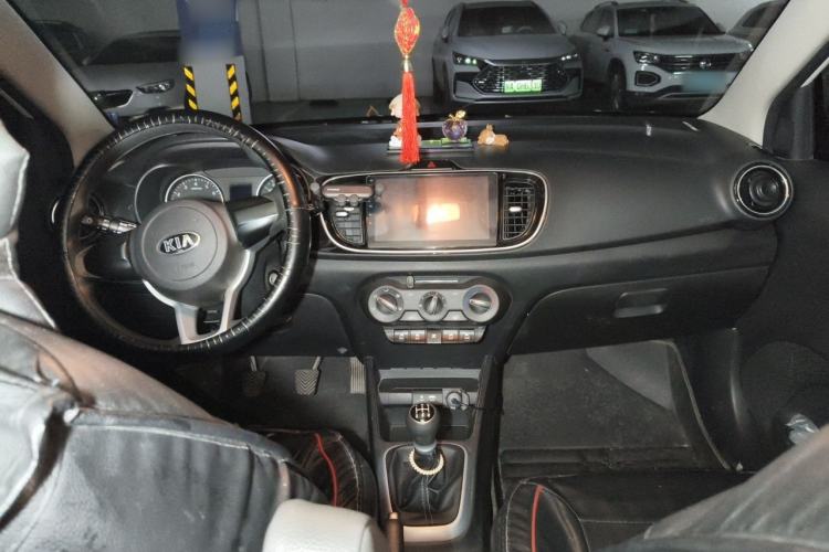 Used Kia Pegas 2017 1.4L Manual Value Edition Center Console